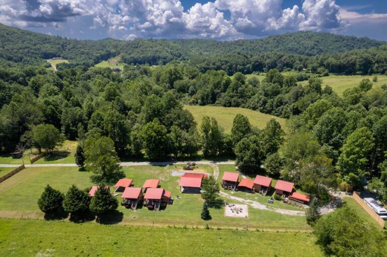 Dragons Rest Cabins Lodging Robbinsville NC Tail Of The Dragon At   Dragons Rest Lodge2 13 768x511 